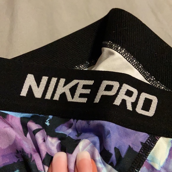 nike pro leggings - Picture 3 of 3